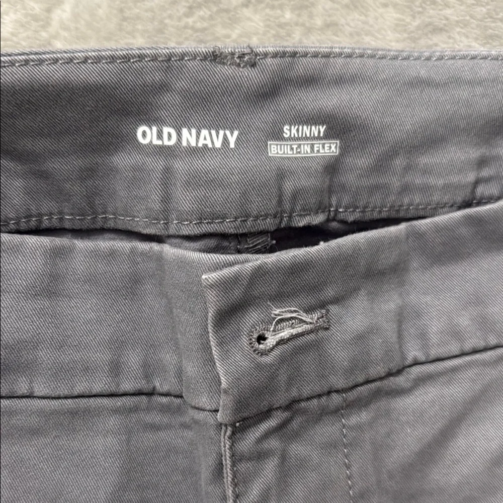 Old Navy Women's Gray Jeans - Picture 5 of 6